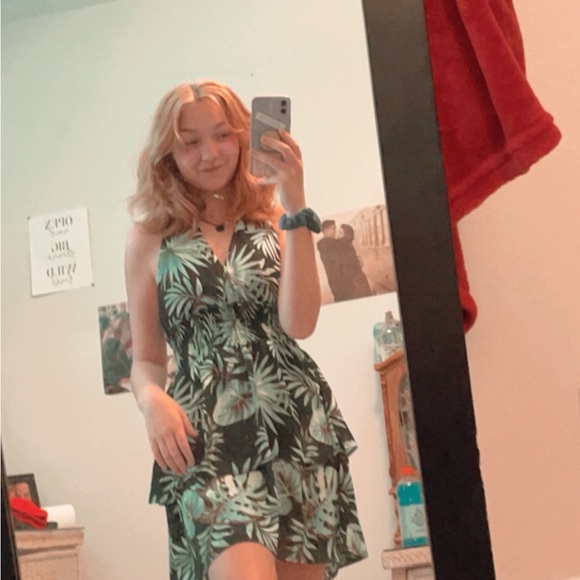 Tropical Backless Halter Dress - Picture 3 of 4